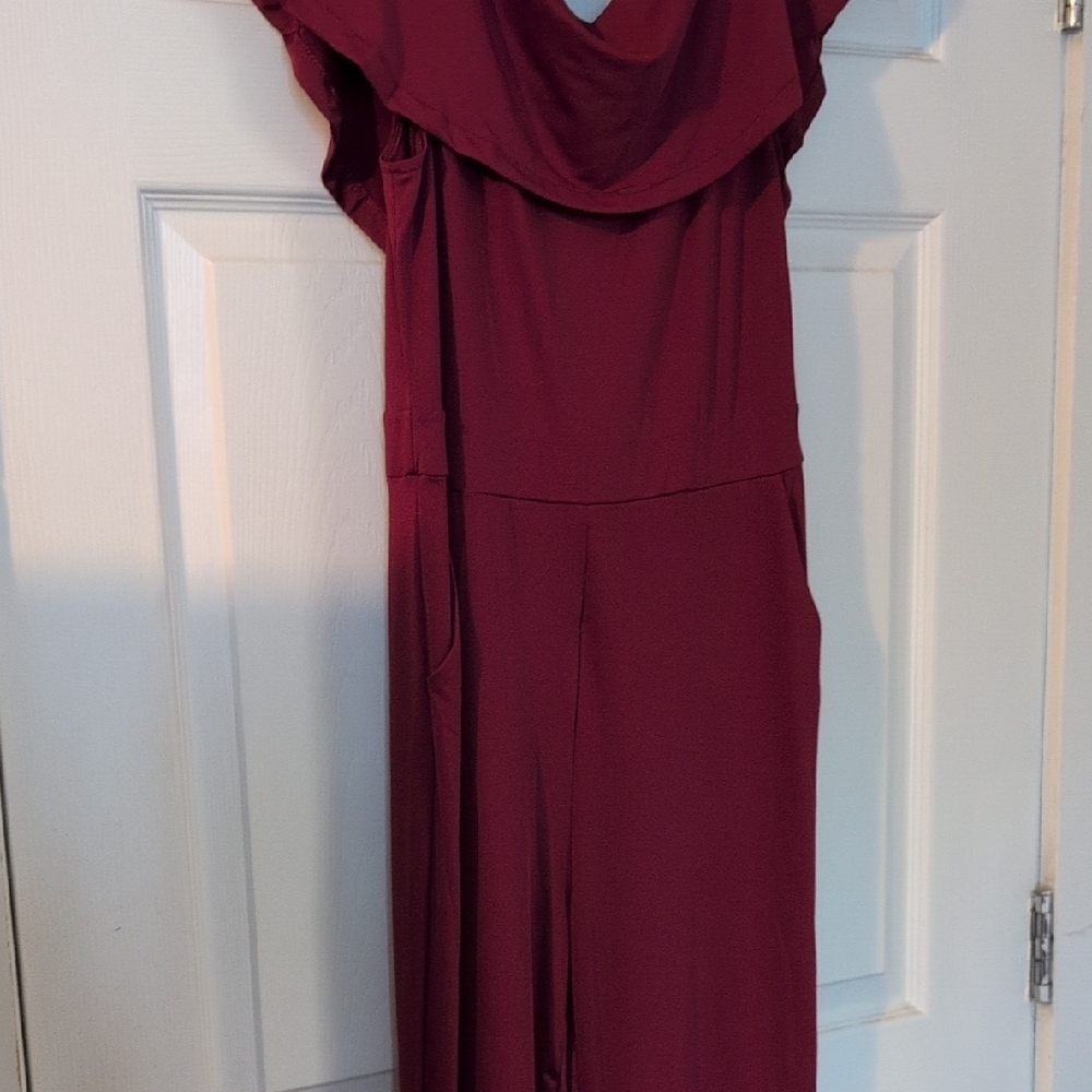 Elegant Burgundy Women's Dress